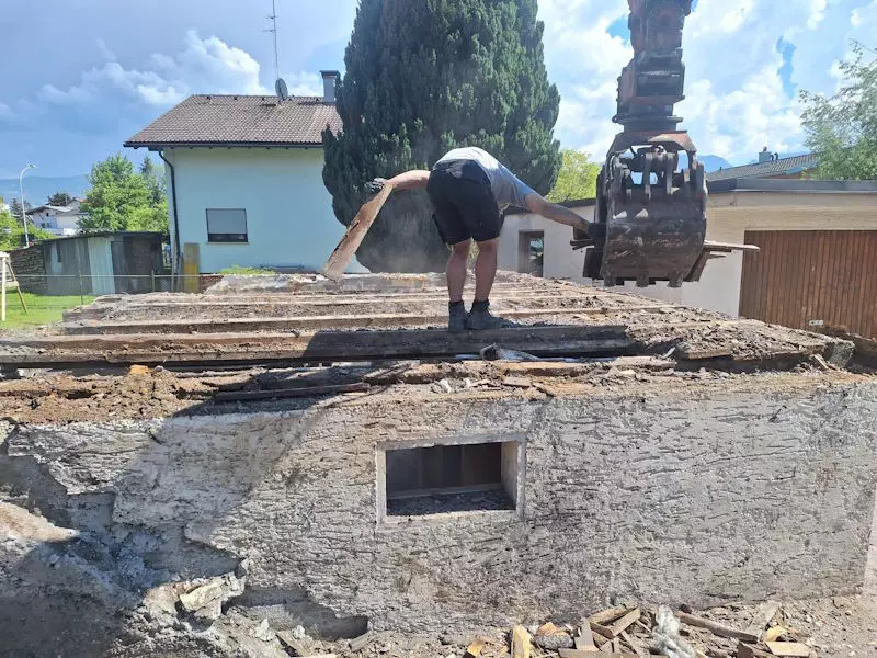 Abbrucharbeiten, Teilabbrüche bei Umbau, Renovierung, Schmid Erdbau, Hörbranz, Leiblachtal