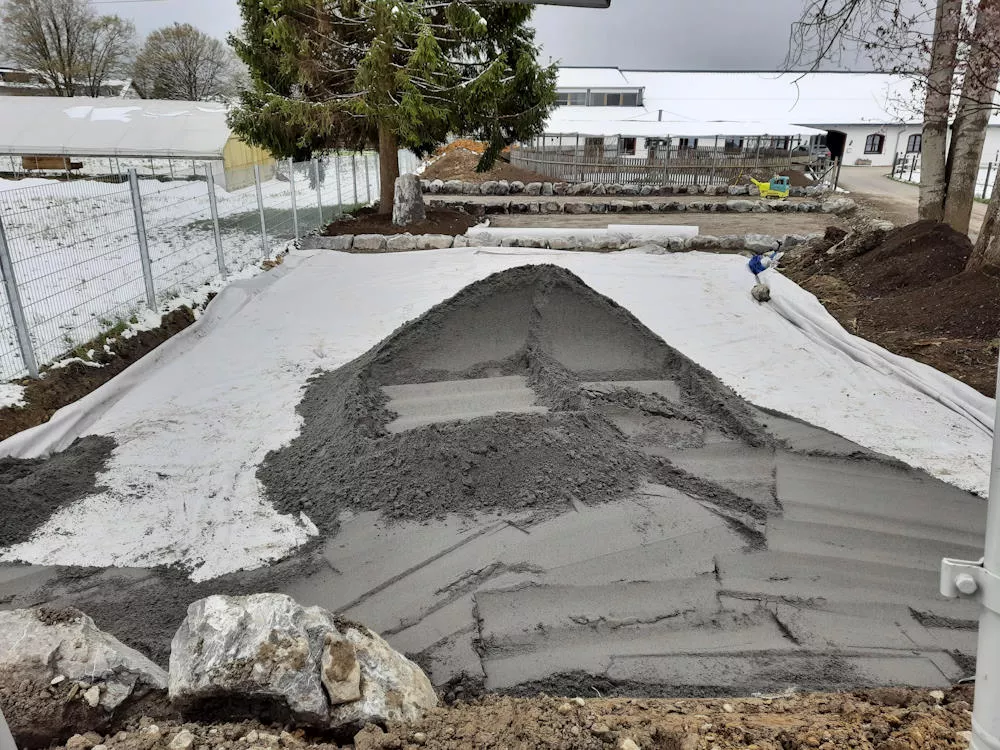 Aushubarbeiten, Aufschüttung, Erdbegungen im Leiblachtal, Schmid Erdbau